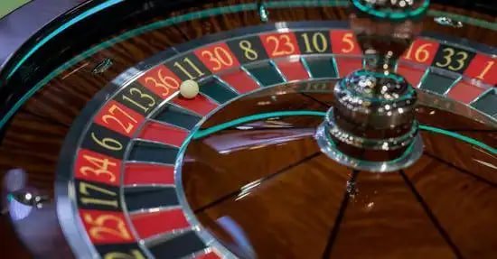 Filipino player launching a video slot on panalo play mobile browser